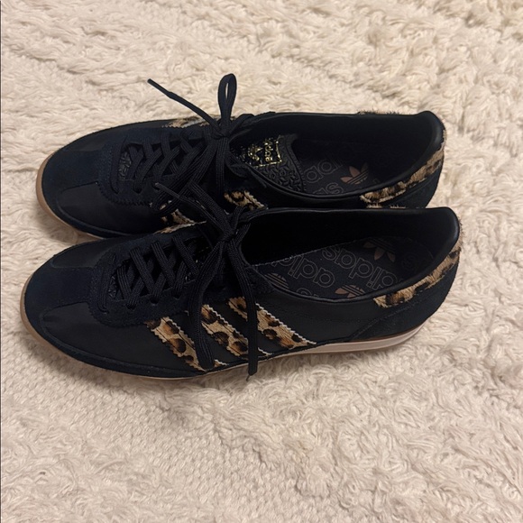 Adidas Women's Black and Leopard Print Sneakers - Picture 2 of 8